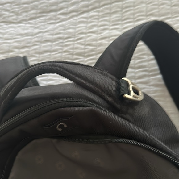 Swiss Gear Laptop backpack in black/ grey with laptop sleeve & tablet sleeve - Picture 8 of 16